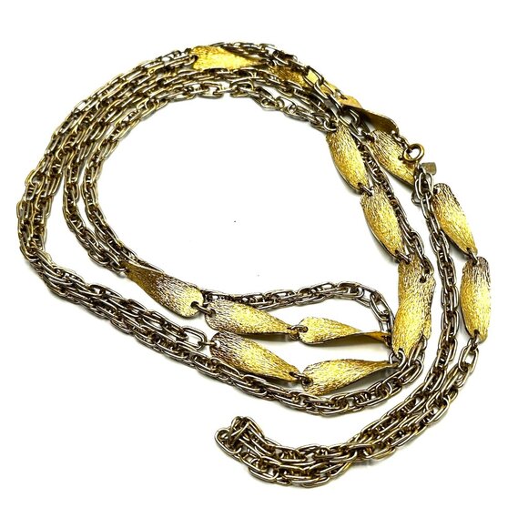 VINTAGE NECKLACE STACK: Liz Claiborne, Monet & Trifari Gold Chain Trio - Picture 7 of 15